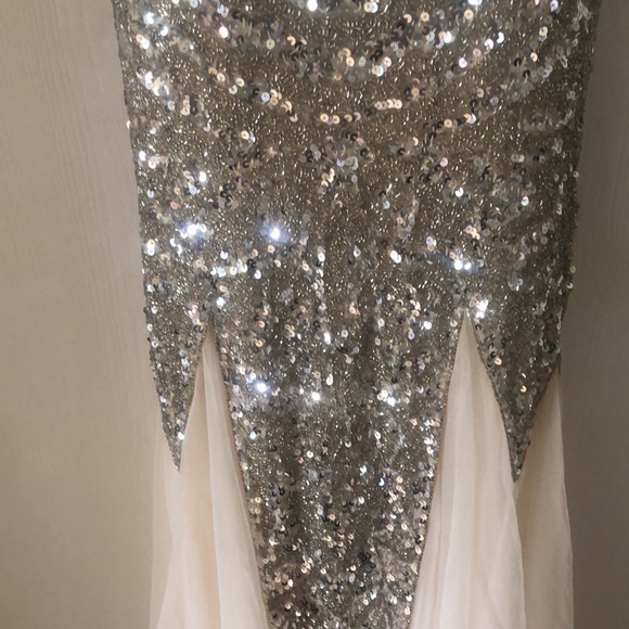 Woman’s Prim Avera homecoming party formal sequin mermaid silver dress - Picture 5 of 13
